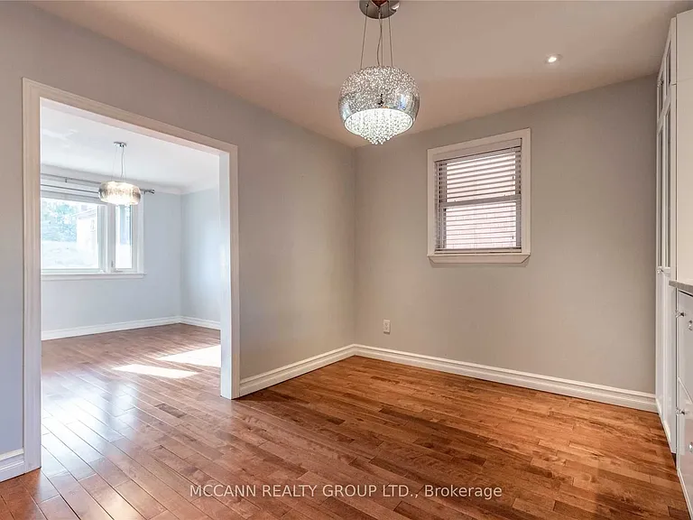 367 Harvie Ave #MAIN2 — Photo 7