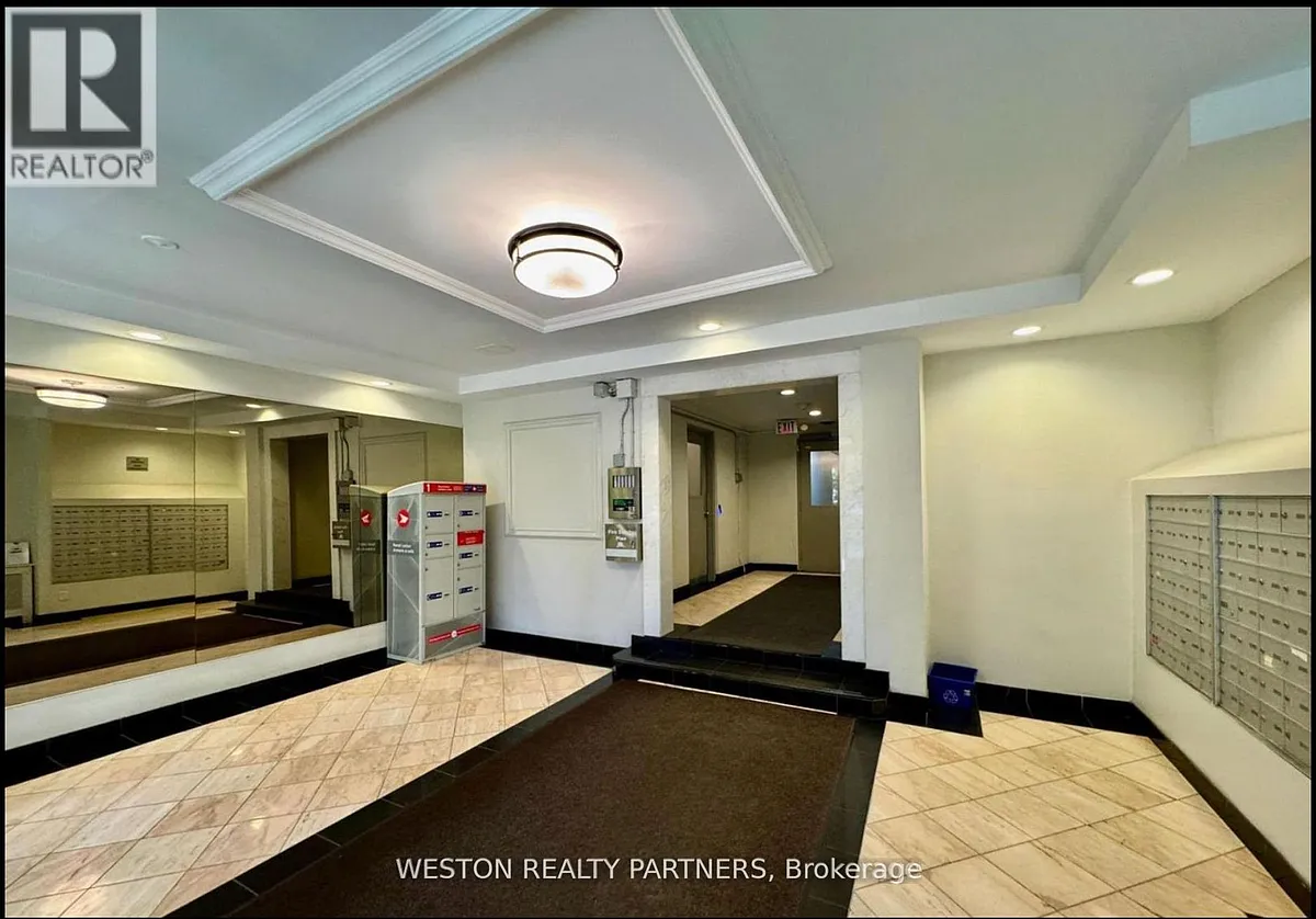 Building Photo - 88 Wellesley St E #708