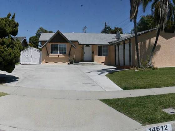 1st image of 14612 Donegal Dr