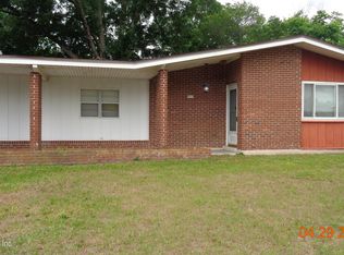 1204 Crown Dr, Jacksonville, FL 32221