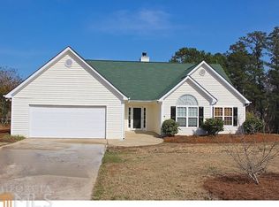 25 McIntosh Estates Ct, Sharpsburg, GA 30277