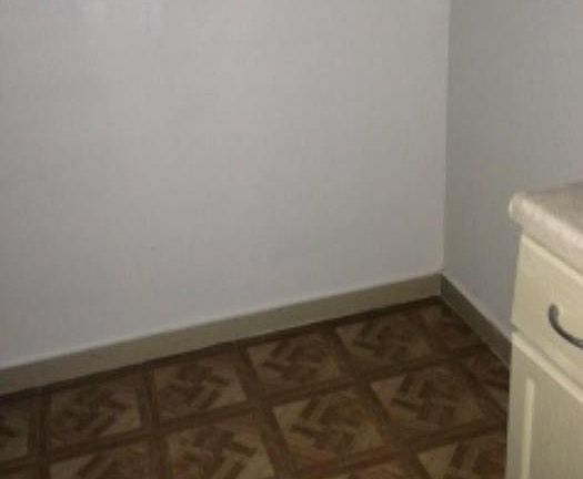 5th image of 341 Mohawk St