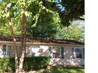 1816 Fairmont Dr, Springfield, IL 62702