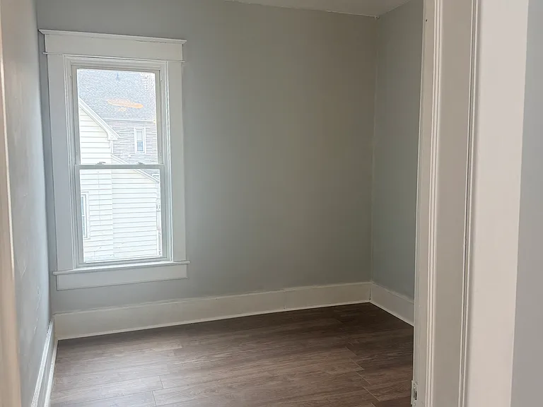 49 Elizabeth St #2 — Photo 16
