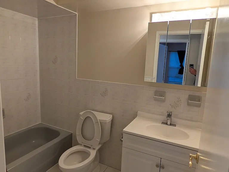 213 Palmer St #1 — Photo 4