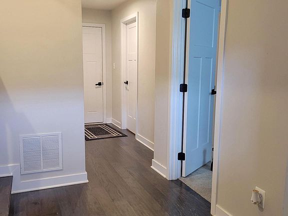 2nd image of 18109 Red Cedar Rd