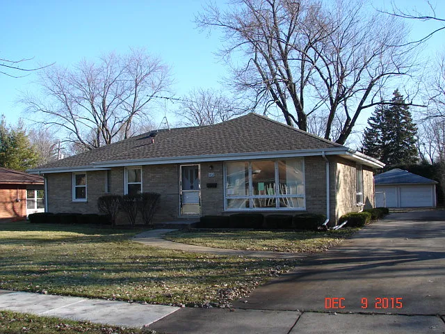 1432 E Emmerson Ln photo 1