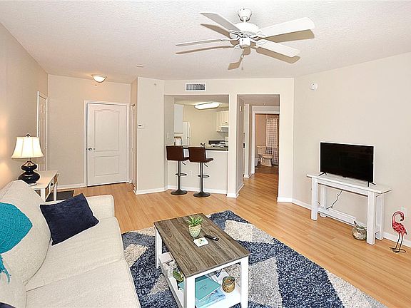4th image of 5060 Fairways Cir APT F204