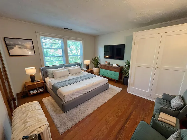 2581 Madison Rd #3 — Photo 6