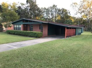 99 Burketts Ferry Rd, Hazlehurst, GA 31539