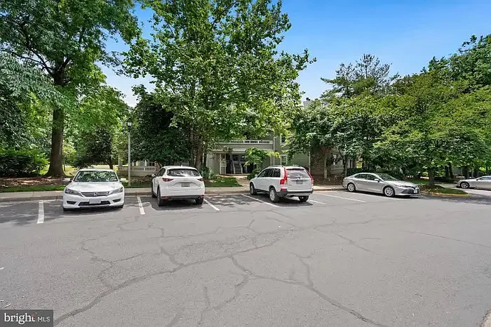 4405 Fair Stone Dr #303 — Photo 4