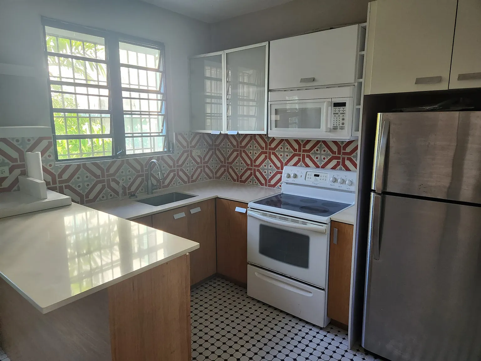 2 bed, $2,500 — Photo 1