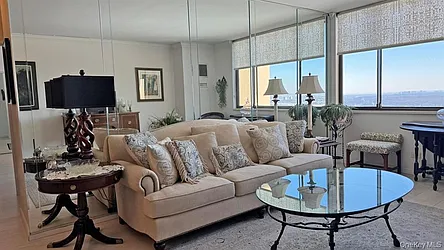 269-10 Grand Central Parkway, #31P