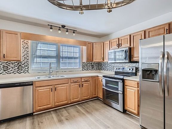5th image of 11329 Montecarlo Dr
