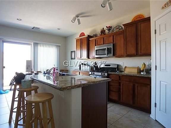 4th image of 8886 Carradori Ave