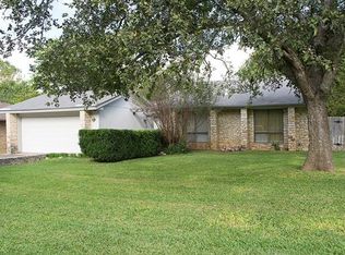 202 Deep Wood Dr, Georgetown, TX 78628