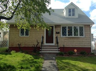 154 Orvis Rd, Revere, MA 02151