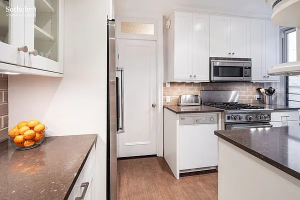 Sold by Sotheby's International Realty | media 5