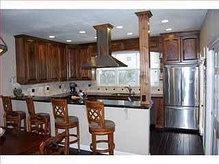 4th image of 200 W Cliff Dr Unit 27
