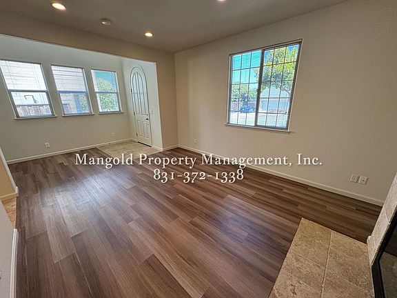4th image of 3075 & 3077 Crescent Ave #3075