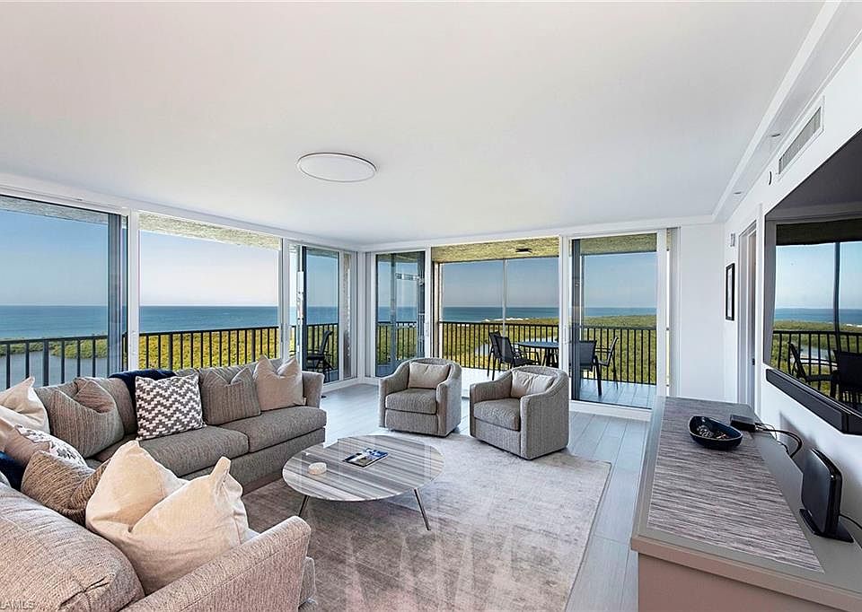 1st image of 5550 Heron Point Dr APT 1405