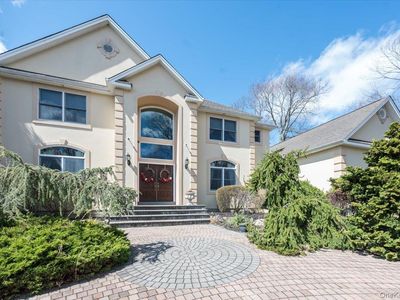 129 Round Swamp Road, Huntington, NY, 11743