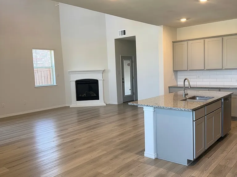 2840 Greene St — Photo 3
