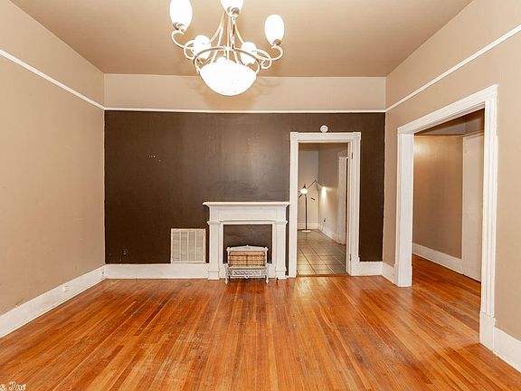 2nd image of 1323 Cumberland St