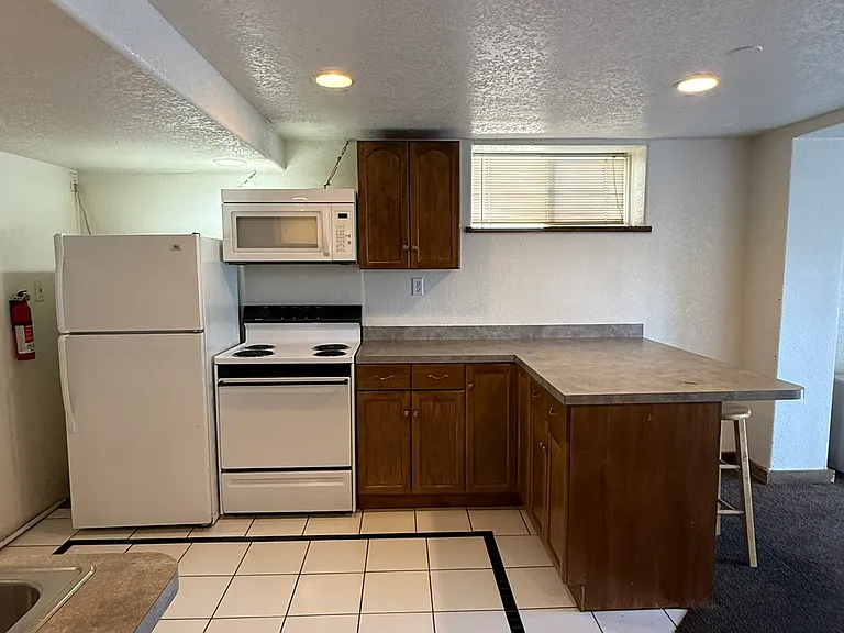 379 Commerce St — Photo 4