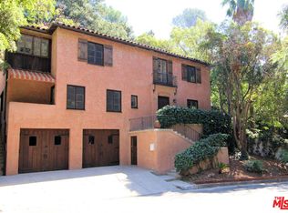 2952 N Beachwood Dr, Los Angeles, CA 90068