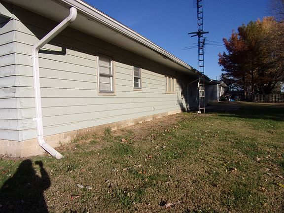 2nd image of 320 Westmore Dr