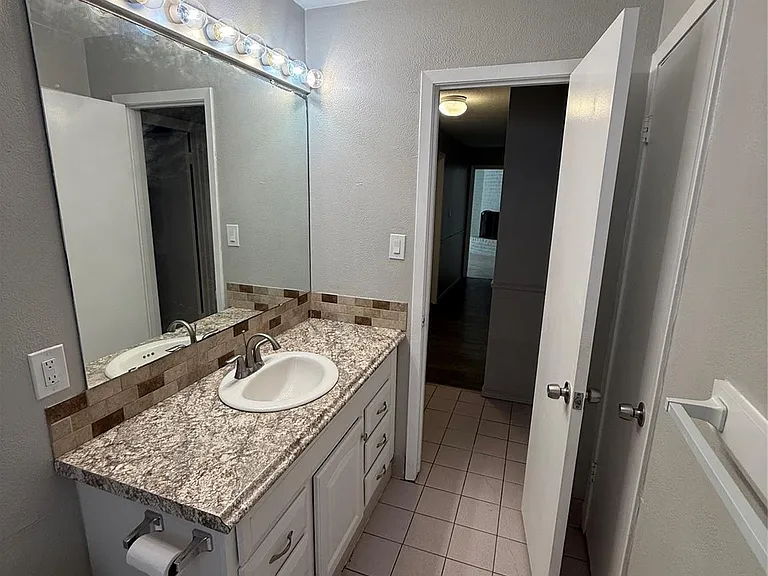 403 Brandywyne Dr — Photo 15