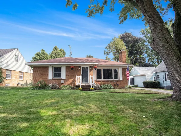 706 Shawmut Blvd NW, Grand Rapids, MI 49504