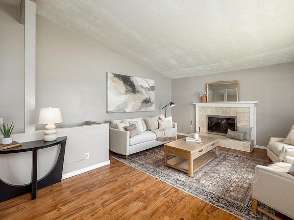 5th image of 6710 N Post St