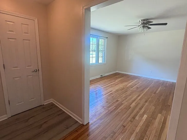 2703 Toronto Ln — Photo 3