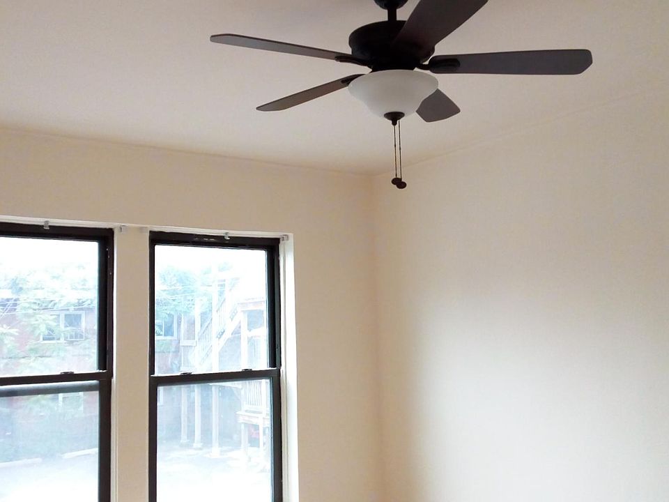 2nd image of 1123 Washington Blvd APT 1F