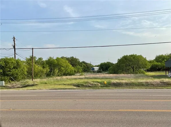 15926 Northwest Blvd, Robstown, TX 78380