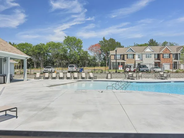 717 Ashbrook Dr, Lebanon, TN 37087