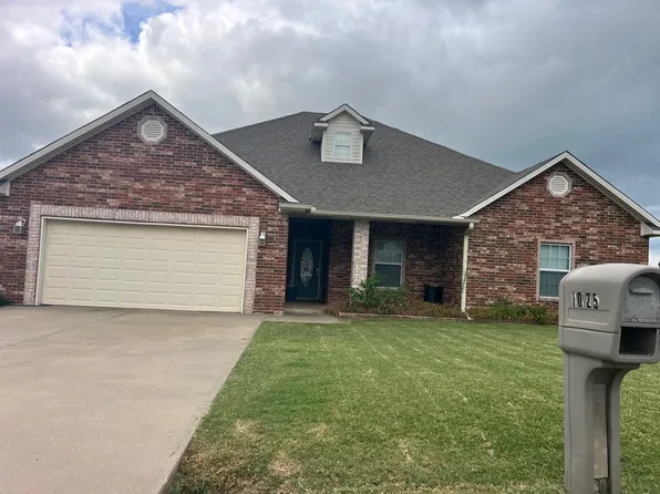 1025 Briarwood Dr, Sulphur, OK 73086