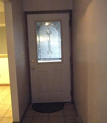 4th image of 281 Paris Dr