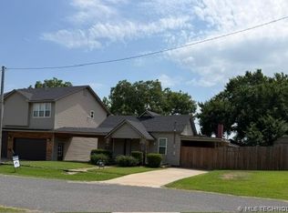 514 N J St, Eufaula, OK 74432