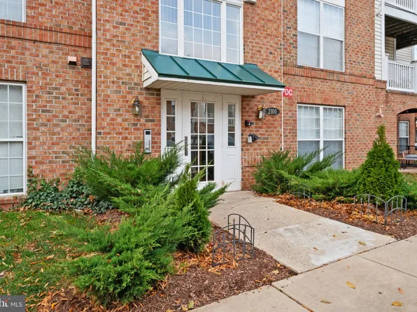 2100 Wayside Dr APT 1C, Frederick, MD 21702