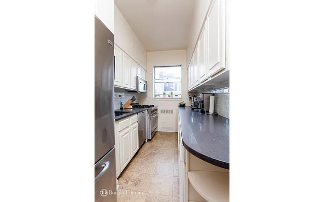 Rented by Douglas Elliman | media 4