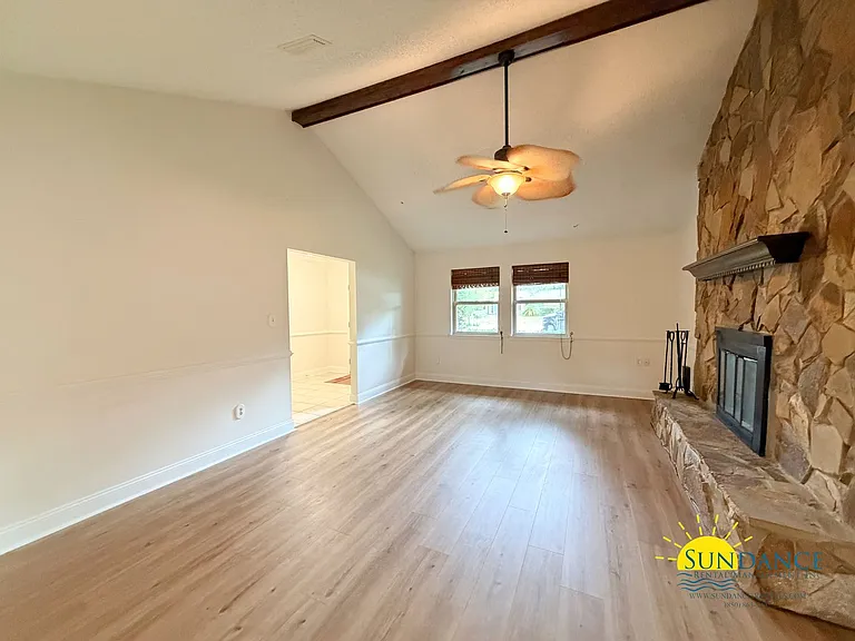 103 Azalea Cir — Photo 12