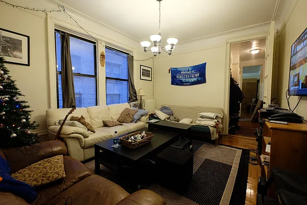 Rented by Keller Williams NYC | media 16