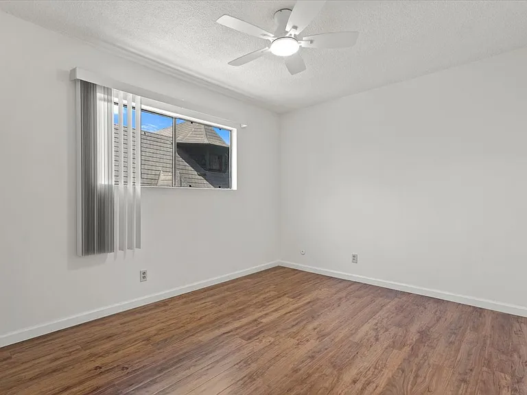 749 Garland Ave — Photo 47