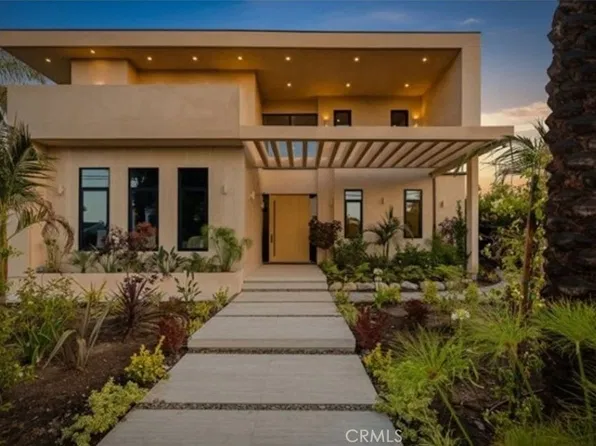 15450 Huston St, Sherman Oaks, CA 91403