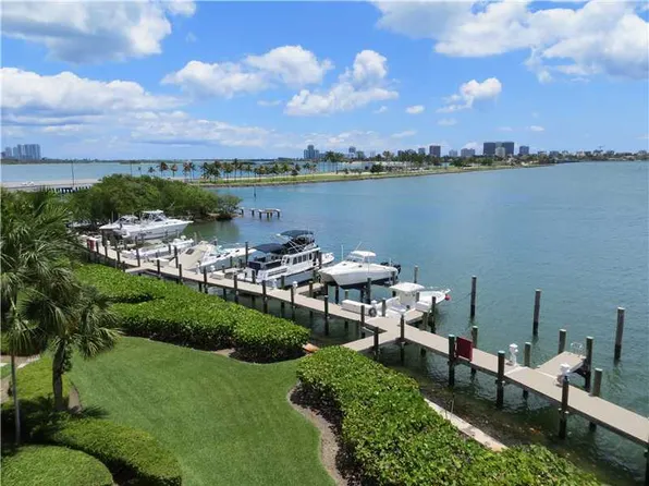 12000 N Bayshore Dr APT 109, North Miami, FL 33181