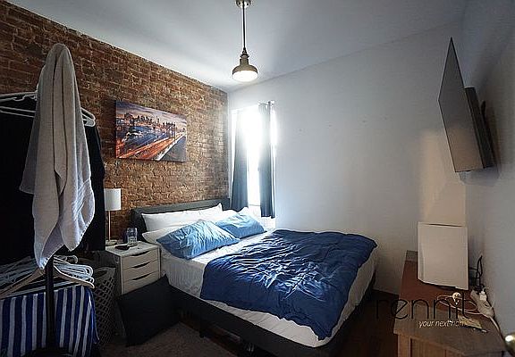 4th image of 817 Saint Johns Pl APT 1B