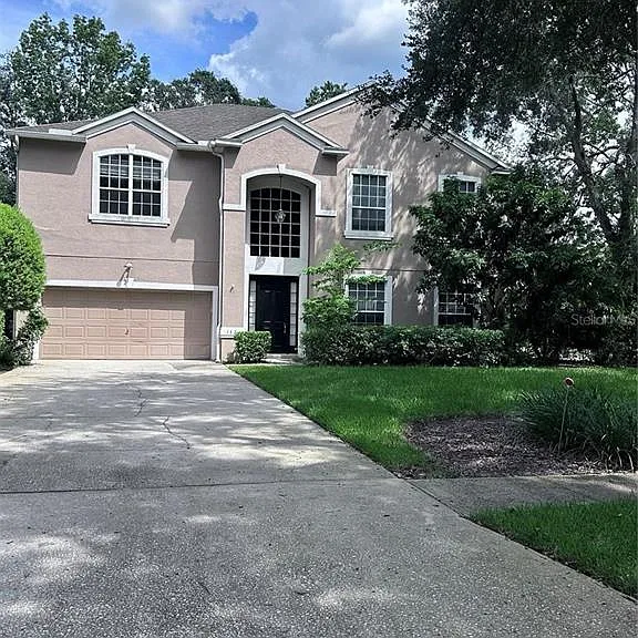 1531 McCrea Dr — Photo 1